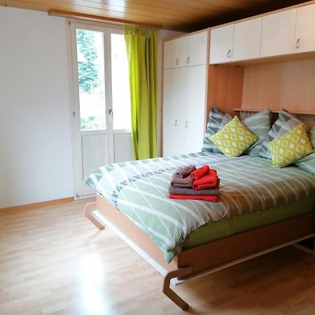 Ferienwohnung Elliotts Bed & Bar Lungern Exterior foto